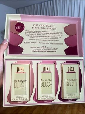 Pixi On-the-Glow Blush Trio — Chantilly, Mauve & Cassis